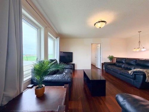 4611 44 Street, Rycroft, AB - Indoor Photo Showing Living Room