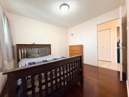 4611 44 Street, Rycroft, AB - Indoor Photo Showing Bedroom