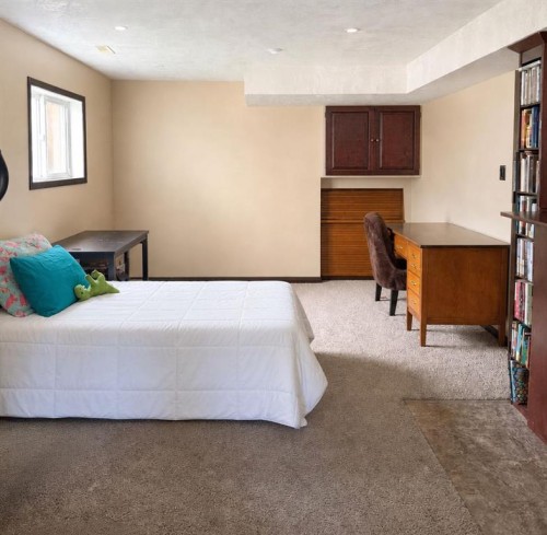 4408 56Th Avenue, High Prairie, AB - Indoor Photo Showing Bedroom
