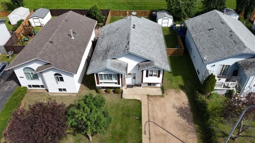 4408 56Th Avenue, High Prairie, AB - Outdoor