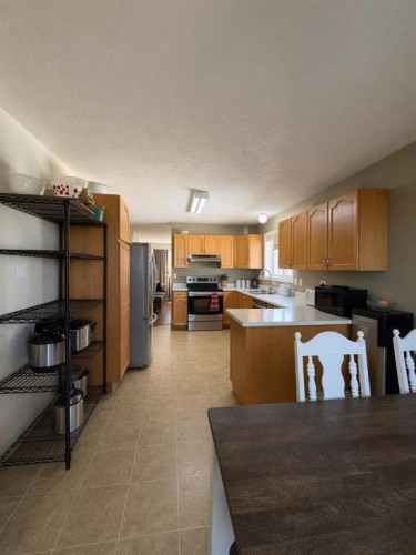 4408 56Th Avenue, High Prairie, AB - Indoor Photo Showing Kitchen