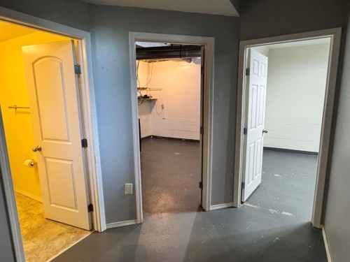 219 8 Street, Hines Creek, AB - Indoor Photo Showing Other Room