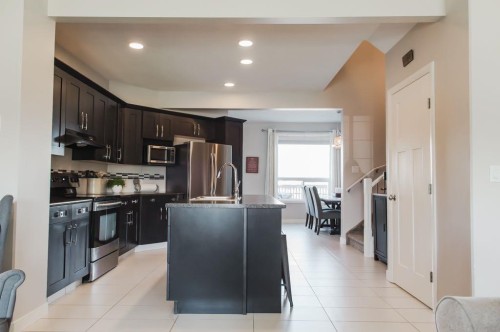 8852 96 Avenue, Grande Prairie, AB - Indoor Photo Showing Kitchen