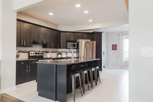 8852 96 Avenue, Grande Prairie, AB - Indoor Photo Showing Kitchen With Upgraded Kitchen