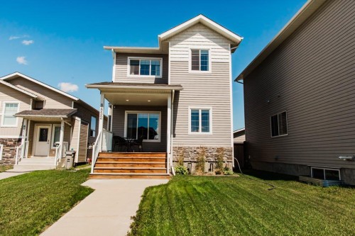 8852 96 Avenue, Grande Prairie, AB - Outdoor With Facade