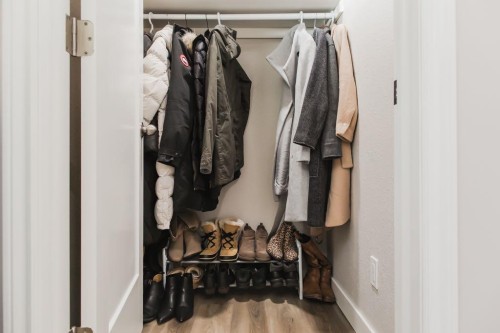8852 96 Avenue, Grande Prairie, AB - Indoor With Storage