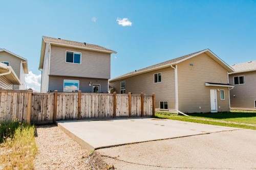 8852 96 Avenue, Grande Prairie, AB - Outdoor With Exterior