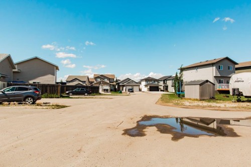 8852 96 Avenue, Grande Prairie, AB - Outdoor