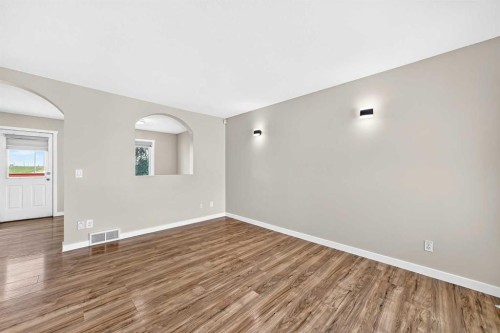 151 Applestone Park Se, Calgary, AB - Indoor Photo Showing Other Room