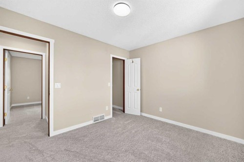 151 Applestone Park Se, Calgary, AB - Indoor Photo Showing Other Room