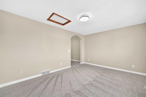 151 Applestone Park Se, Calgary, AB - Indoor Photo Showing Other Room