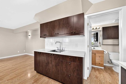 151 Applestone Park Se, Calgary, AB - Indoor Photo Showing Kitchen