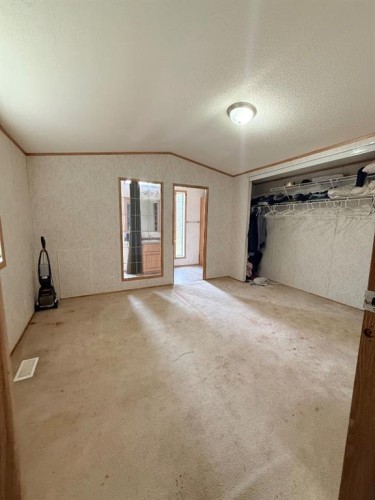 5104 48 Ave, Fort Vermilion, AB - Indoor Photo Showing Garage
