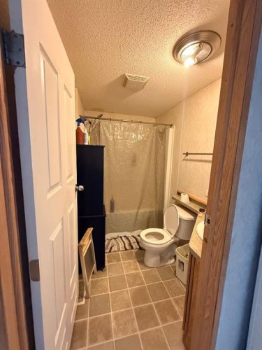 5104 48 Ave, Fort Vermilion, AB - Indoor Photo Showing Bathroom