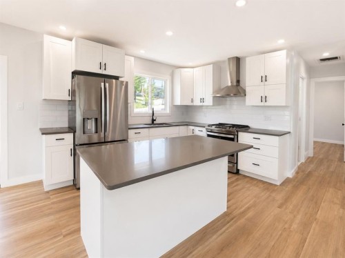 10902 97Th Avenue, Grande Cache, AB - Indoor Photo Showing Kitchen
