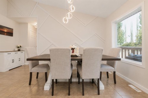 11078 67 Avenue, Grande Prairie, AB - Indoor Photo Showing Dining Room