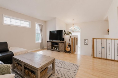 11078 67 Avenue, Grande Prairie, AB - Indoor Photo Showing Living Room