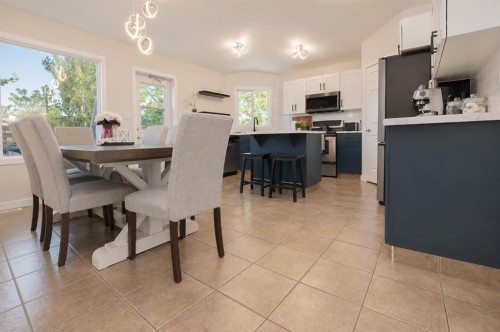11078 67 Avenue, Grande Prairie, AB - Indoor Photo Showing Dining Room