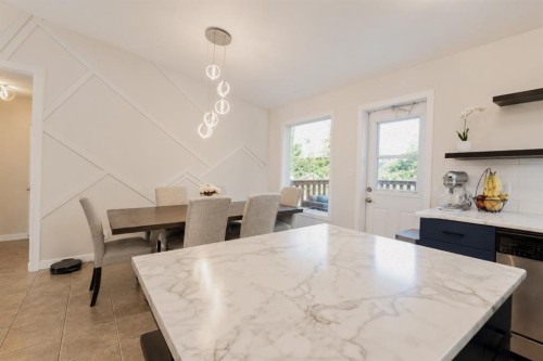 11078 67 Avenue, Grande Prairie, AB - Indoor Photo Showing Dining Room