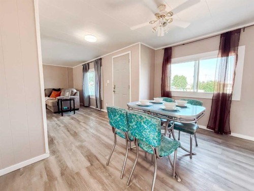 4540 48 Street, Rycroft, AB - Indoor Photo Showing Dining Room