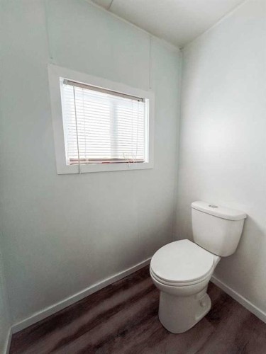 4540 48 Street, Rycroft, AB - Indoor Photo Showing Bathroom