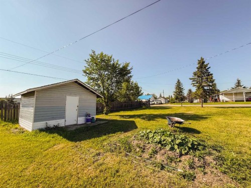 4540 48 Street, Rycroft, AB - Outdoor