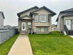 11515 75 Avenue Grande Prairie, AB T8W 0J4