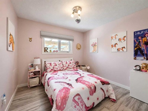 10237 97 Ave, Grande Cache, AB - Indoor Photo Showing Bedroom