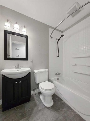 10629 104 Avenue, Grande Cache, AB - Indoor Photo Showing Bathroom