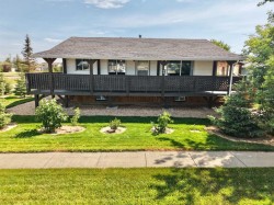 10011 99 Street Nampa, AB T0H 2R0