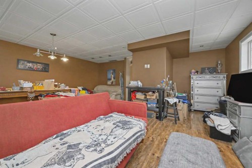 8 Pinnacle Way, Grande Prairie, AB - Indoor