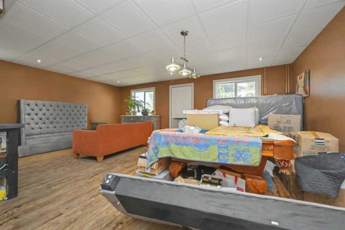8 Pinnacle Way, Grande Prairie, AB - Indoor Photo Showing Bedroom