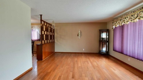 4704 48 Avenue, Grimshaw, AB - Indoor Photo Showing Other Room