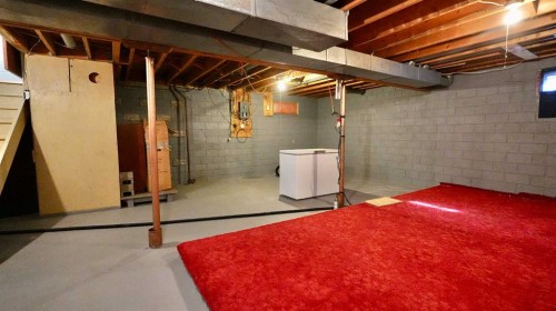 4704 48 Avenue, Grimshaw, AB - Indoor Photo Showing Basement