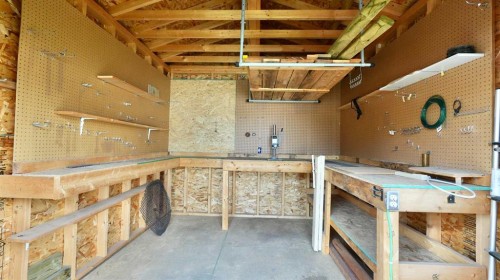 4704 48 Avenue, Grimshaw, AB - Indoor
