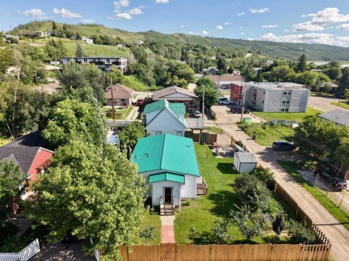 10111 106 Avenue, Peace River, AB - Outdoor With View