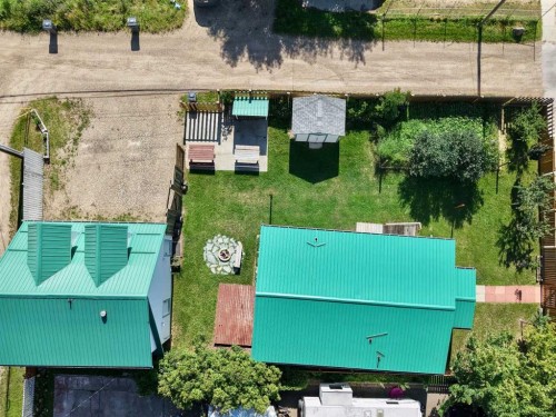 10111 106 Avenue, Peace River, AB - Outdoor