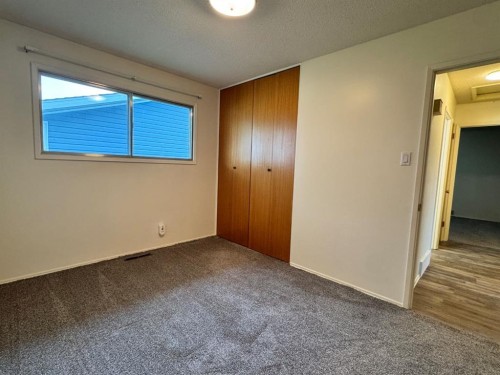 10713 105 Avenue, Fairview, AB - Indoor Photo Showing Other Room