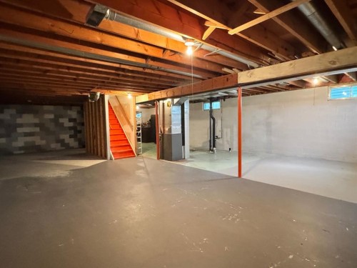 10713 105 Avenue, Fairview, AB - Indoor Photo Showing Basement