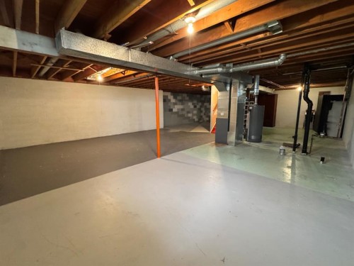 10713 105 Avenue, Fairview, AB - Indoor Photo Showing Basement