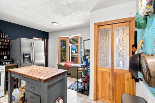 1121 5 Avenue, Beaverlodge, AB - Indoor
