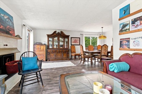 1121 5 Avenue, Beaverlodge, AB - Indoor