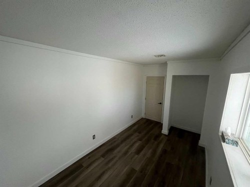 10104 99 Street, High Level, AB - Indoor Photo Showing Other Room