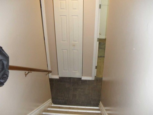 406 3 Street Nw, Manning, AB - Indoor Photo Showing Other Room