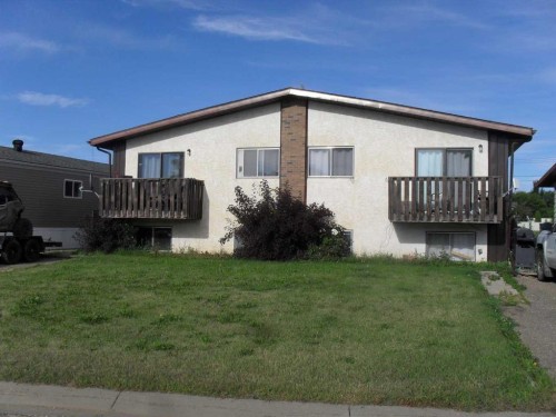 406 3 Street Nw, Manning, AB - Outdoor With Deck Patio Veranda