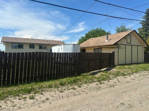 11301 104 Street, Grande Prairie, AB - Outdoor