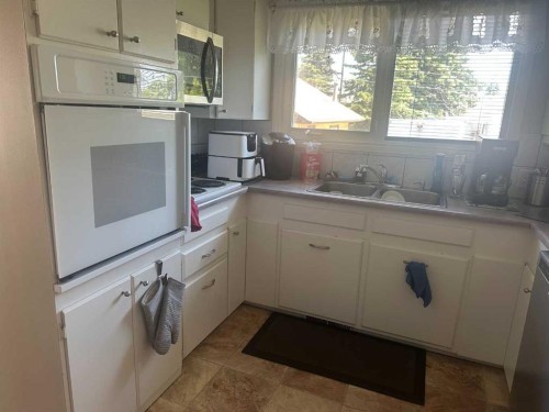 11301 104 Street, Grande Prairie, AB - Indoor