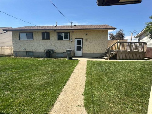11301 104 Street, Grande Prairie, AB - Outdoor