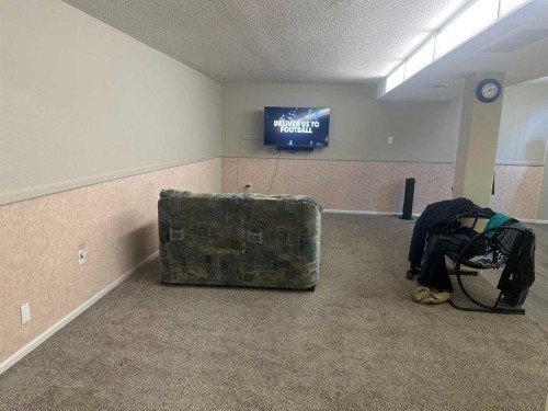 11301 104 Street, Grande Prairie, AB - Indoor Photo Showing Other Room