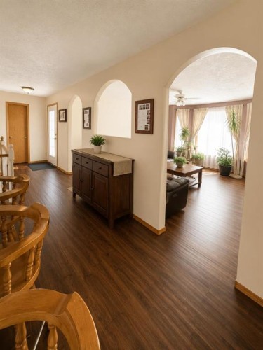 74001-740 Township, High Prairie, AB - Indoor Photo Showing Living Room
